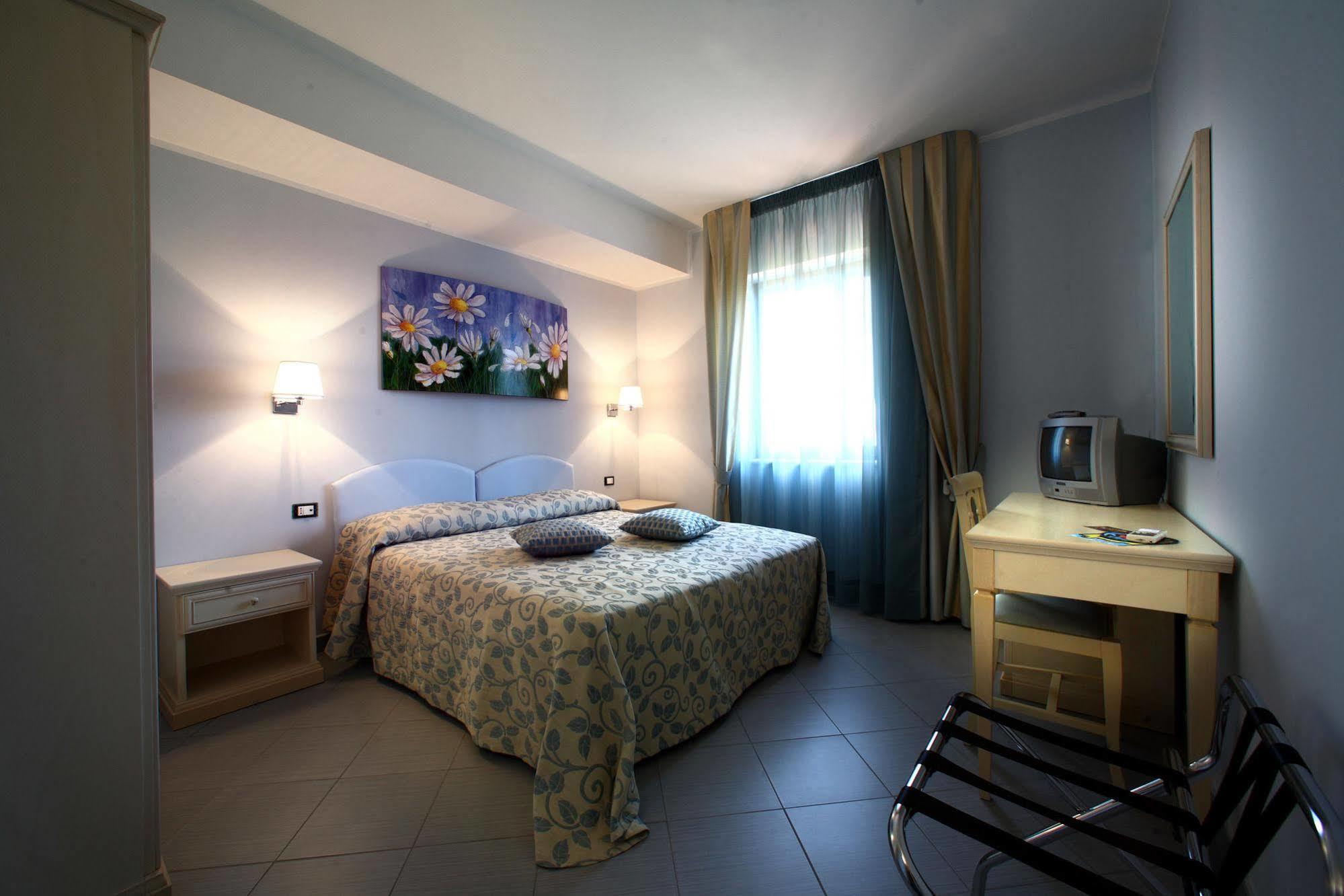 Villa Aurora Le Castella  Luaran gambar
